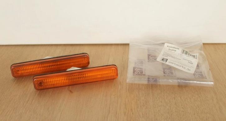Porsche 928 S/S4/GT/GTS, 2 clignotants orange d'origine, Autos : Pièces & Accessoires, Éclairage, Porsche, Neuf, Enlèvement ou Envoi