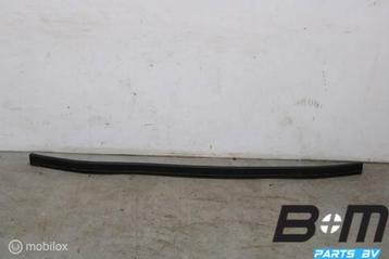 Paravan rubber Audi E-tron 4KE823723A beschikbaar voor biedingen