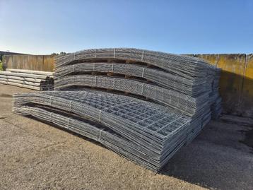 Gegalvaniseerde gaasmatten 200x200 mm | 5600x1400 mm (LxB) beschikbaar voor biedingen