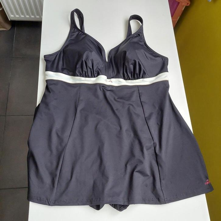 NIEUW Decathlon zwempak met jurkje mt 46, Kleding | Dames, Badmode en Zwemkleding, Nieuw, Badpak, Zwart, Ophalen of Verzenden
