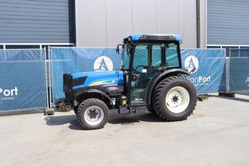 Vente aux enchères : Mini-tracteurs et tracteurs