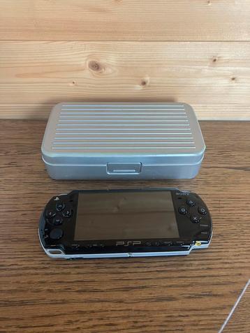Psp (slim) te koop Jailbreaked. beschikbaar voor biedingen