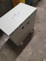 transfo 220v 380v 8KVA en parfaite état faire offre, Ophalen, Zo goed als nieuw