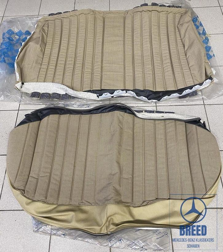 NOS bekledingshoes set achterbank crème Mercedes-Benz W201, Auto-onderdelen, Interieur en Bekleding, Mercedes-Benz, Nieuw, Ophalen of Verzenden