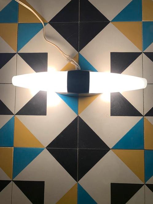 Vintage wandlamp Bo Niko in opaline en bakeliet, Antiek en Kunst, Antiek | Verlichting, Ophalen of Verzenden