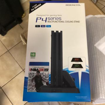 Playstation 4/ Ps 4 / koeling en laadstation / oplader  beschikbaar voor biedingen
