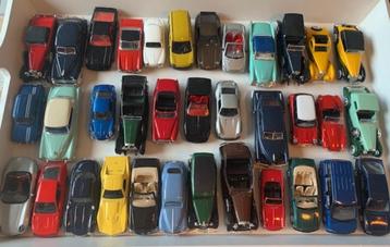 35 Solido miniatuur wagens - met hun doosje (niet op foto) beschikbaar voor biedingen