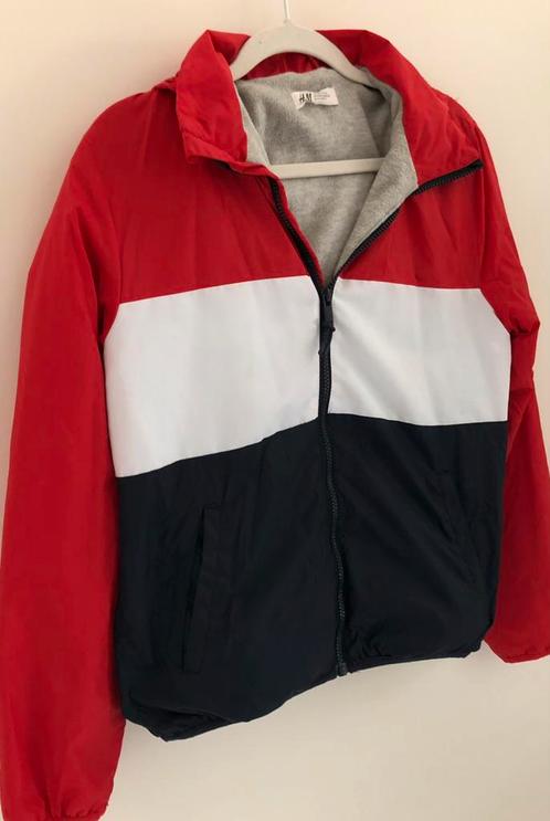 jas met afneembare kap H&M 146 152 rood wit blauw, Kinderen en Baby's, Kinderkleding | Maat 152, Gebruikt, Jongen of Meisje, Jas