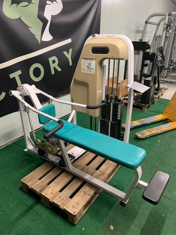 Nautilus chest press fitness beschikbaar voor biedingen
