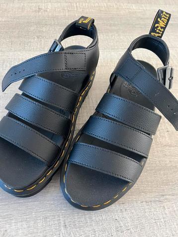 Dr.Martens sandalen zwart nieuw beschikbaar voor biedingen