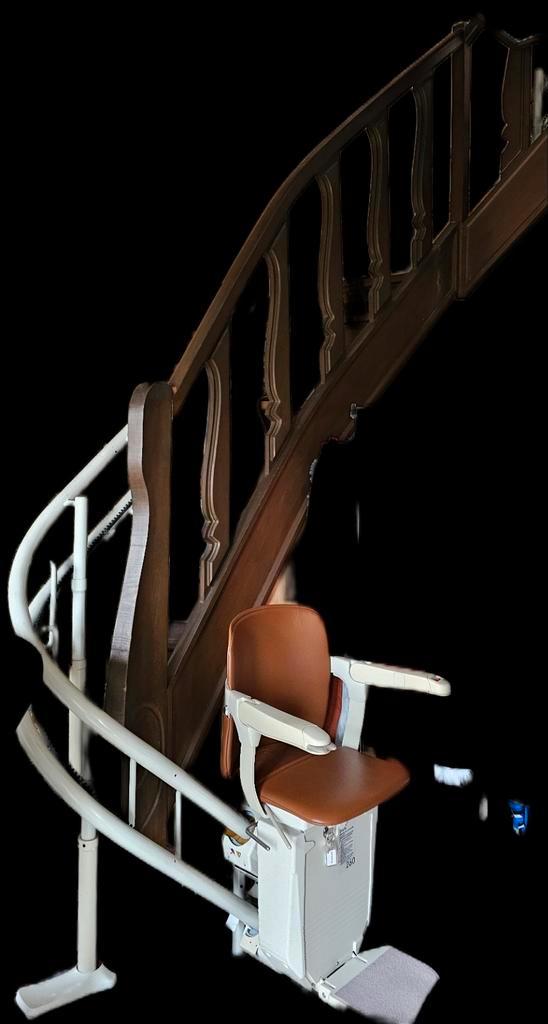 Stannah traplift, Doe-het-zelf en Bouw, Ladders en Trappen, Gebruikt, Trap, 2 tot 4 meter, Ophalen