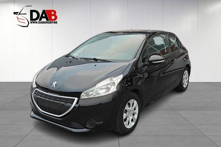Peugeot 208 1.2 puretech Radio CD, Auto's, Peugeot, Bedrijf, Airbags, Boordcomputer, Centrale vergrendeling, Electronic Stability Program (ESP)