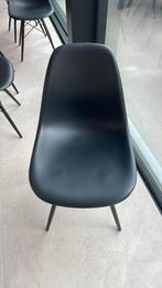 Set van 12 originele Eames Plastic chairs (DSW), Vijf, Zes of meer stoelen, Kunststof, Zo goed als nieuw, Zwart