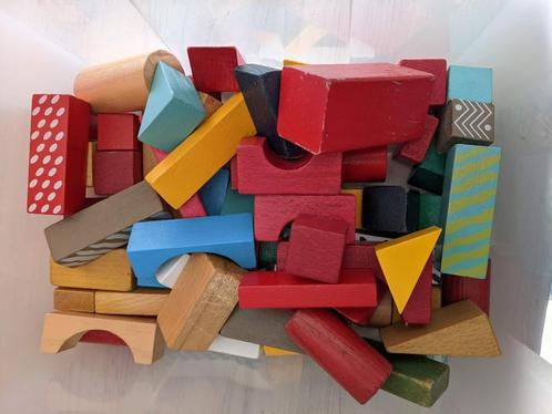 Kleurrijke houten blokken, Kinderen en Baby's, Speelgoed | Houten speelgoed, Gebruikt, Overige typen, Ophalen of Verzenden