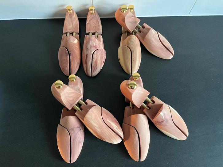 4 paar luxe cederhouten schoenspanners maat 43 nieuw, Kleding | Heren, Schoenen, Nieuw, Overige typen, Overige kleuren, Ophalen of Verzenden