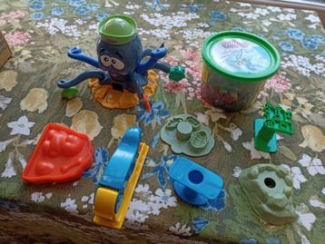 Plasticine en Play Doh Octopus beschikbaar voor biedingen