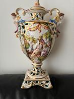 Vase Capodimonte Italie 891, Antiquités & Art, Enlèvement ou Envoi