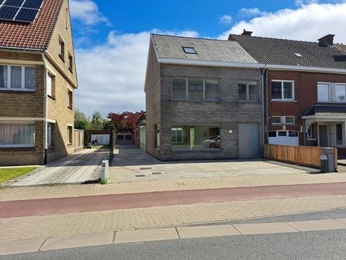 immo woonhuis met grote garage/atelier, Immo, Maisons à vendre, Province de Flandre-Occidentale, 200 à 500 m², Maison 2 façades