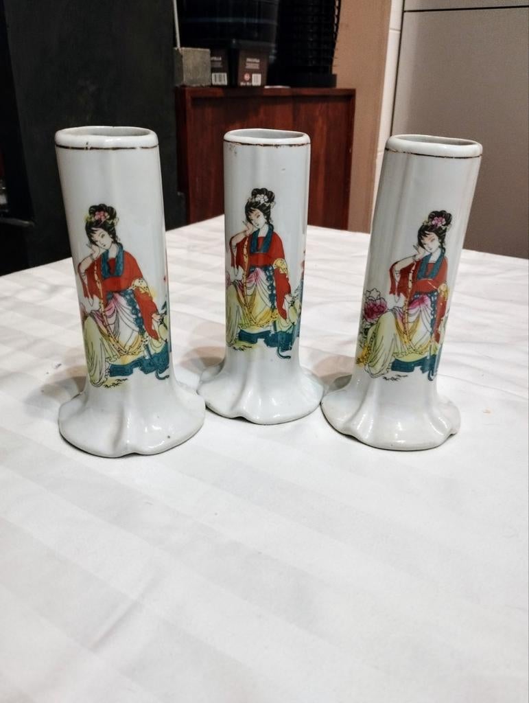 Vase chinois hauteur 15 cm, Maison & Meubles, Enlèvement, Comme neuf