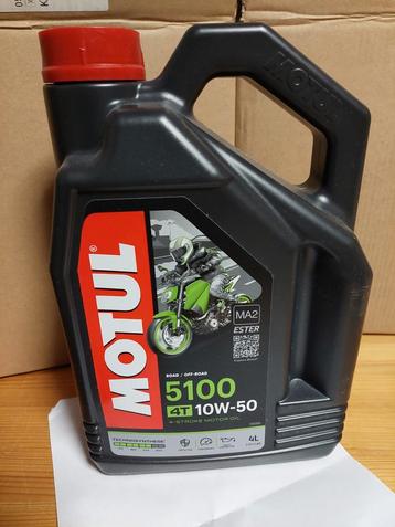 Motorolie Motul 10w50 beschikbaar voor biedingen