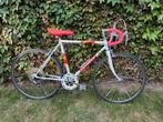 Peugeot Retro Racefiets – Maat 47 – Vintage jaren ’80, Fietsen en Brommers, Fietsen | Racefietsen, Minder dan 10 versnellingen