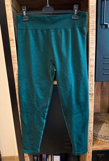 Scrunch sport legging maat 2XL beschikbaar voor biedingen