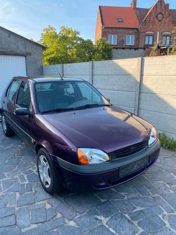 Ford fiesta 1.8TDDI, Autos, Ford, Boîte manuelle, 5 portes, Particulier, Fiësta