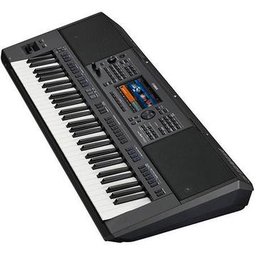 Yamaha PSR SX700 beschikbaar voor biedingen