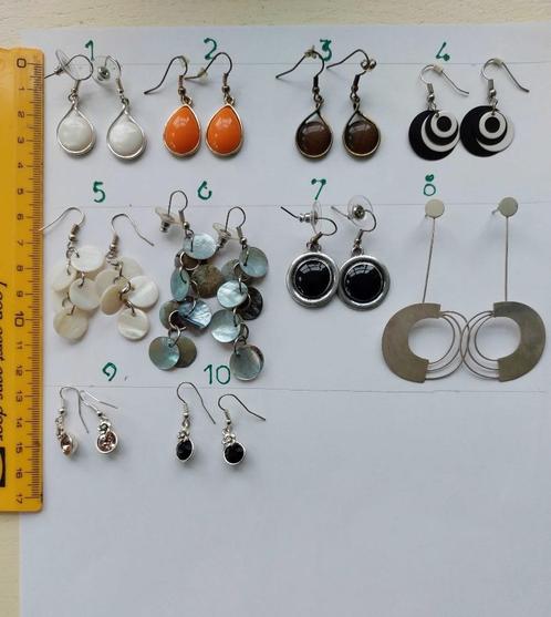 fantasie oorbellen prijs is per paar, Handtassen en Accessoires, Oorbellen, Zo goed als nieuw, Hangers, Overige materialen, Ophalen of Verzenden