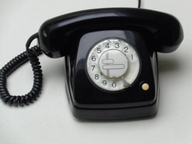 Ancien téléphone RTT avec plateau tournant datant de 1970, Télécoms, Téléphones fixes | Filaires, Comme neuf, Avec cadran rotatif