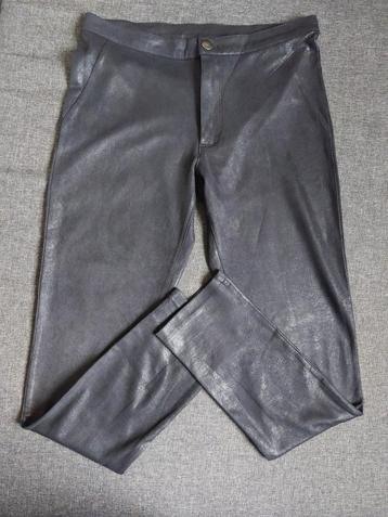 Pantalon Calzedonia XS beschikbaar voor biedingen