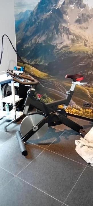Spinningfiets beschikbaar voor biedingen