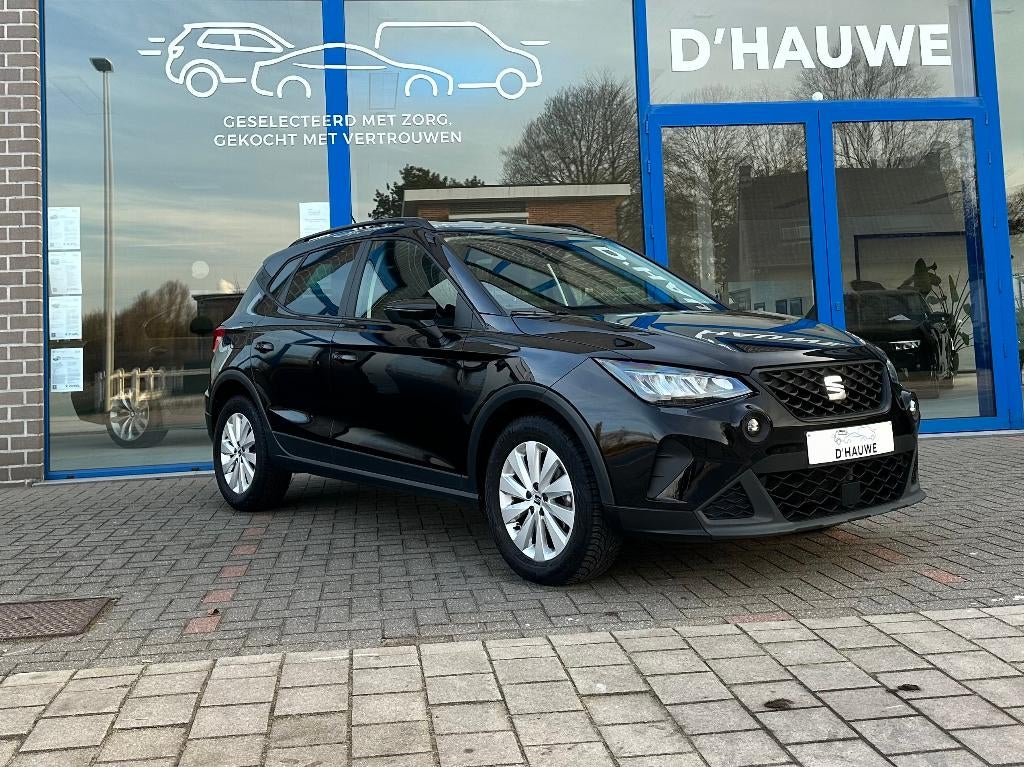 Seat Arona 1.0 TSI Style Luxe *Apple Carplay*verw.zetels*, Voorwielaandrijving, 110 g/km, Zwart, 5 deurs