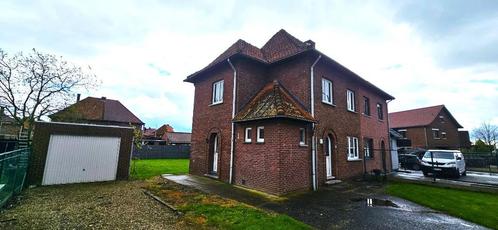 Maison familiale spacieuse à rénover avec 3 chambres et jard, Immo, Maisons à vendre, Maasmechelen, 200 à 500 m², Maison de coin