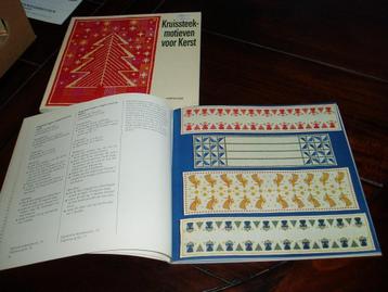 boeken kruissteek  beschikbaar voor biedingen