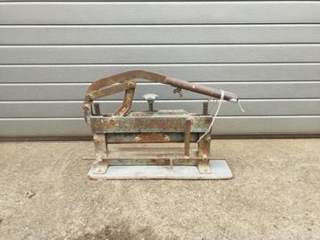 Betonklinker knipper - klinkerknipper beschikbaar voor biedingen