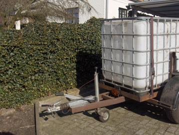 Aanhangwagen voor water beschikbaar voor biedingen