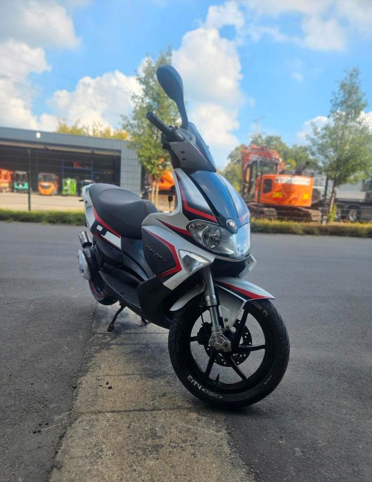 Gilera Runner SP 50cc klasse B 2010 - Zo meenemen, Fietsen en Brommers, Scooters | Piaggio, Gebruikt, Overige modellen, Klasse B (45 km/u)