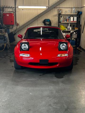 Mazda mx5 miata oldtimer, Autos, Rouge, Achat, Entreprise, Cabriolet