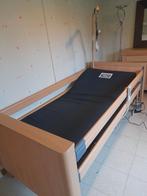 Ziekhuisbed met matras als nieuw!, Huis en Inrichting, Slaapkamer | Bedden, Ophalen, Zo goed als nieuw