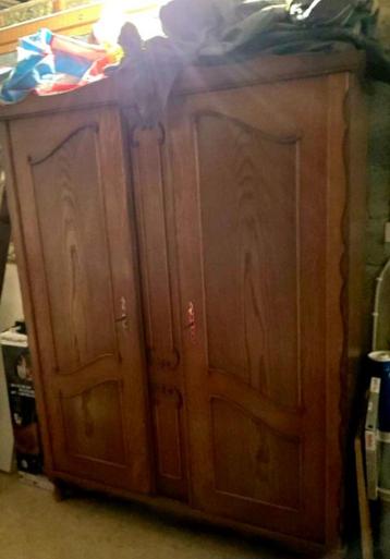 Ancienne garde robe en bois massif, Avec porte(s), 100 à 150 cm, Utilisé, 50 à 75 cm