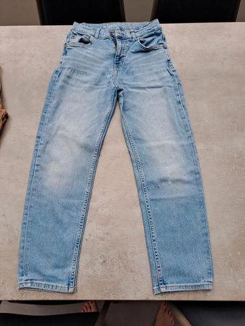 2 lange jongensbroeken 152 en 158 beschikbaar voor biedingen