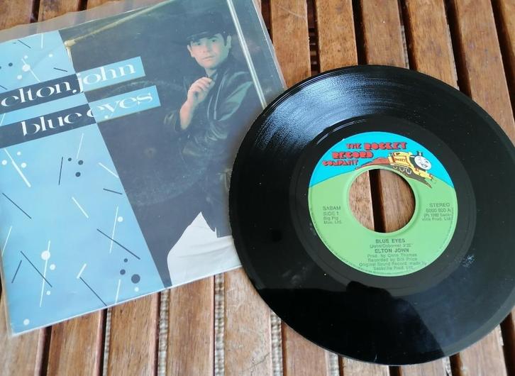 ELTON JOHN 45 T "BLAUWE OGEN", Cd's en Dvd's, Vinyl | Rock, Gebruikt, Rock-'n-Roll, Overige formaten, Ophalen