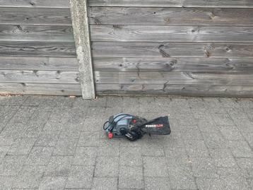 Powerplus bandschuurmachine beschikbaar voor biedingen
