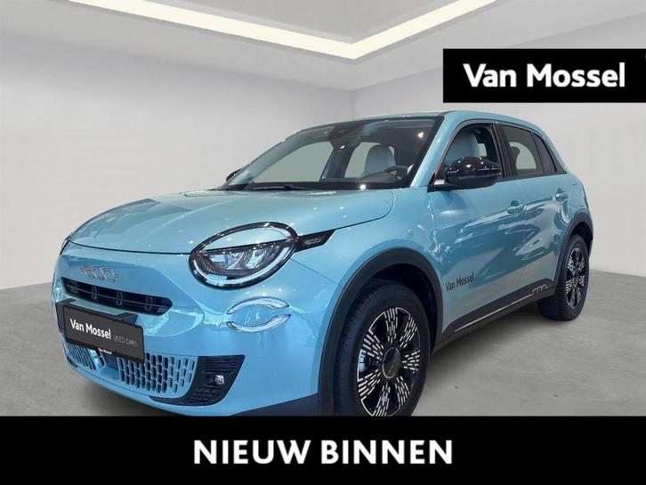 Fiat 600 1.2 Hybrid 100, Auto's, Fiat, Bedrijf, Te koop, Overige modellen, Airconditioning, Bluetooth, Centrale vergrendeling