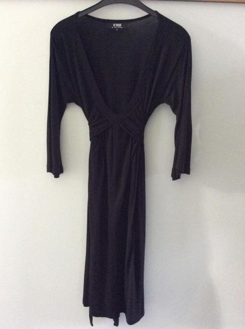 kleed S'NOB, medium, Kleding | Dames, Jurken, Zo goed als nieuw, Zwart, Onder de knie, Verzenden