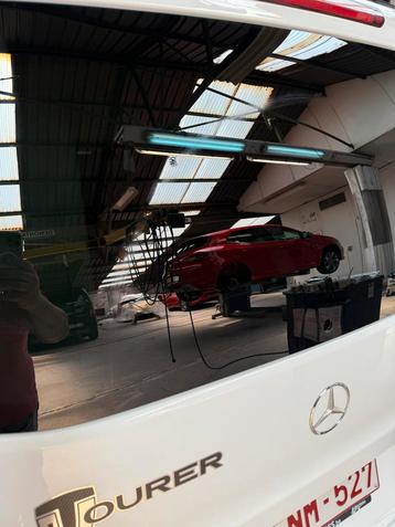 Mercedes w447!achterkep raam beschikbaar voor biedingen