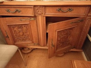 buffetkast beschikbaar voor biedingen