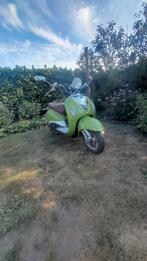 Scooter agm, Fietsen en Brommers, Ophalen, Zo goed als nieuw