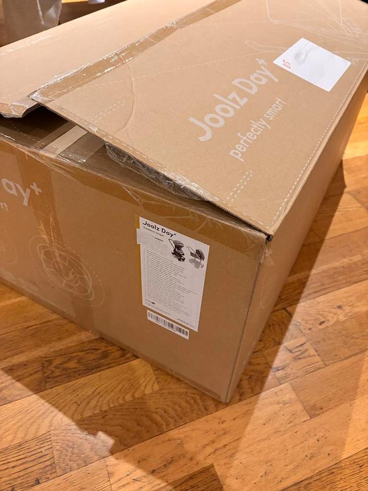 Poussette Joolz Day 5 Navy Blue convertible [Jamais utilisé], Kinderen en Baby's, Kinderwagens en Combinaties, Nieuw, Combiwagen